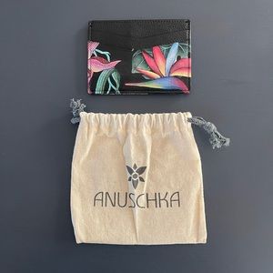NWT Anushcka Hand Painted Genuine Leather Card Holder
